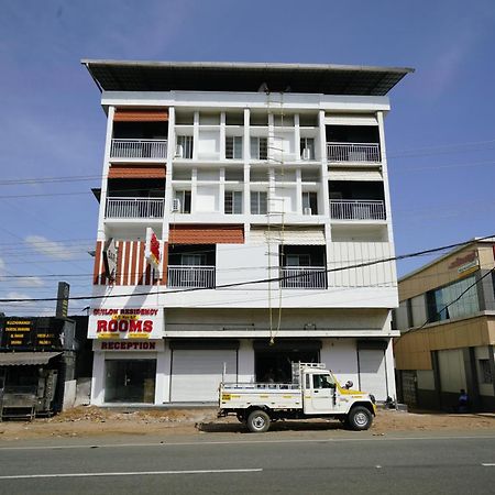 Отель Quilon Residency Kundara Perumanseri Экстерьер фото