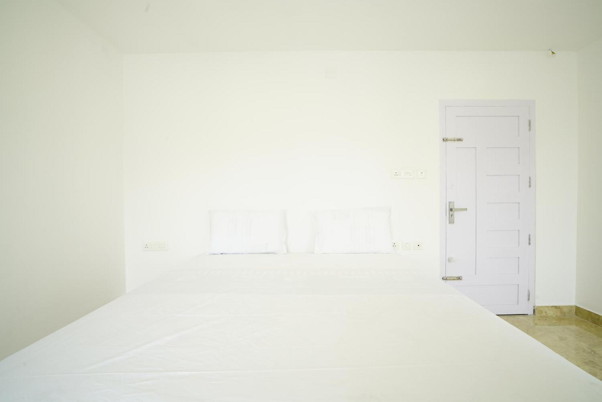 Отель Quilon Residency Kundara Perumanseri Экстерьер фото