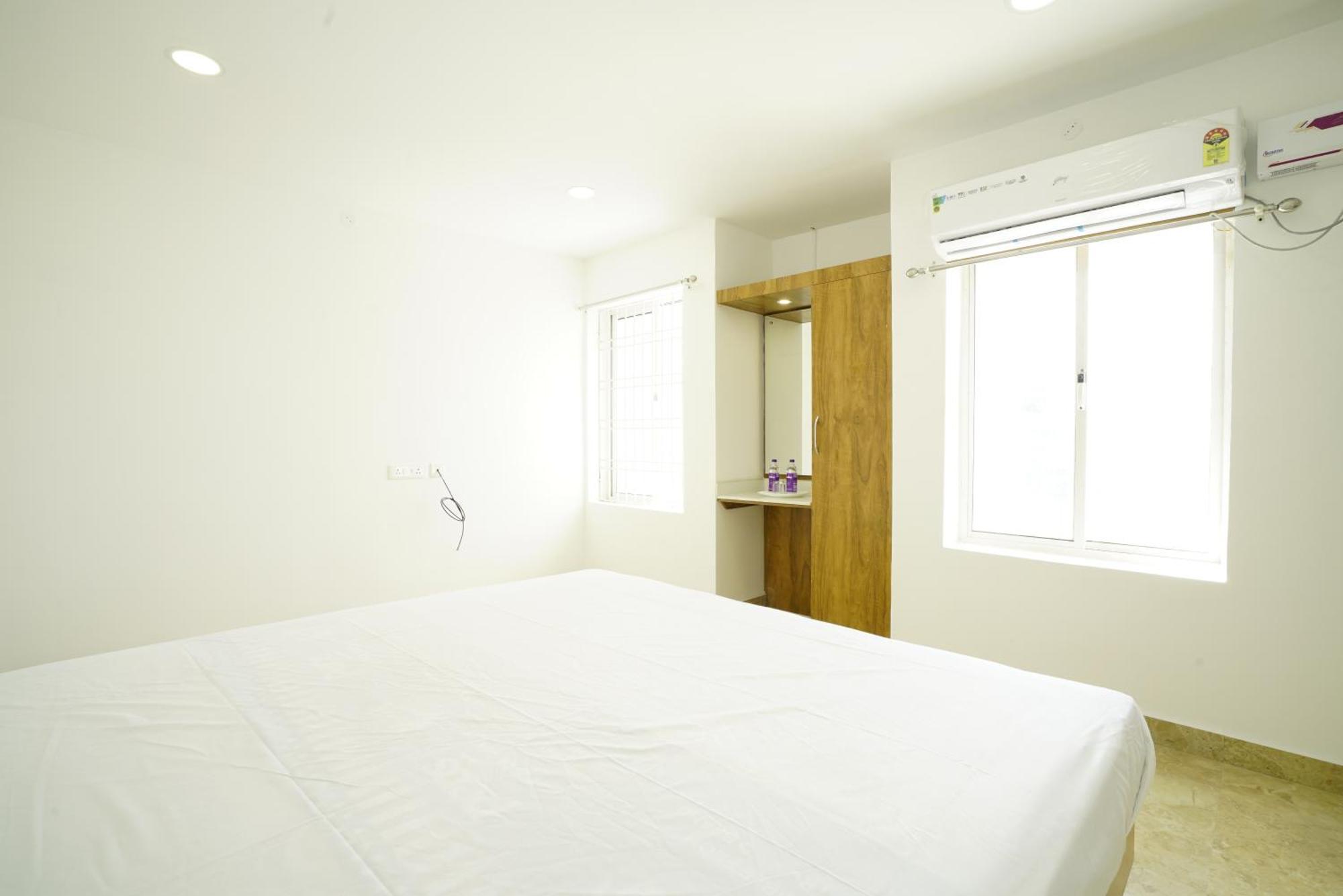 Отель Quilon Residency Kundara Perumanseri Экстерьер фото