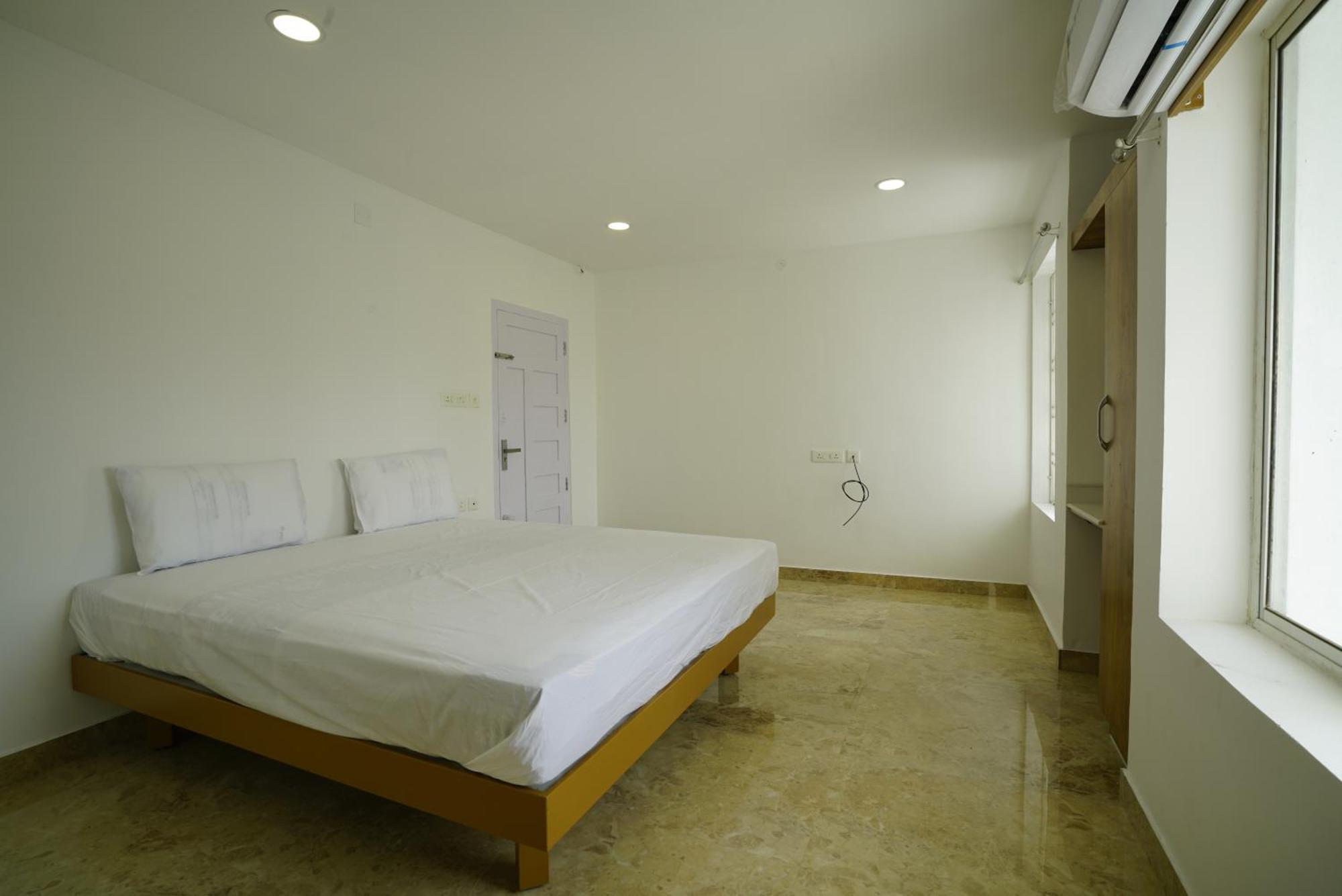Отель Quilon Residency Kundara Perumanseri Экстерьер фото